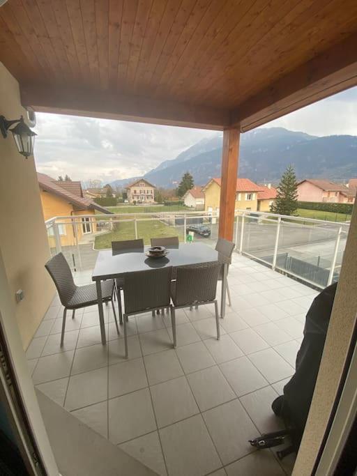 Appartement Belle Vue Sur Les Montagnes Saint-Pierre-en-Faucigny エクステリア 写真
